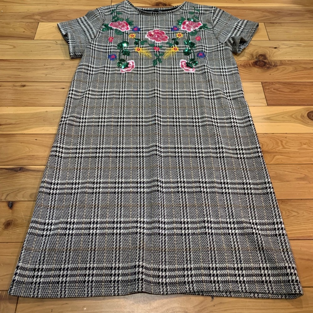 Zara plaid embroidered dress size S